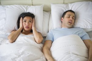 5 mẹo trị ngủ ngáy hiệu quả